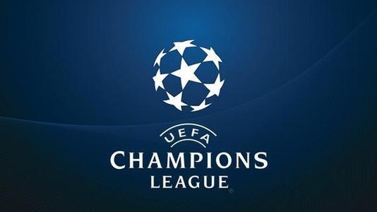 位女足球员 位女足球员